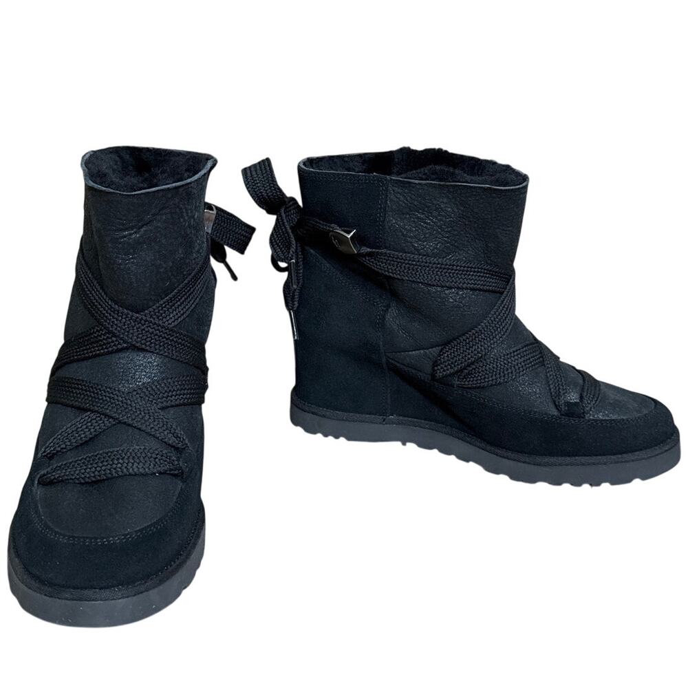 NEW UGG Classic Femme Lace-up Boots Black Size 9